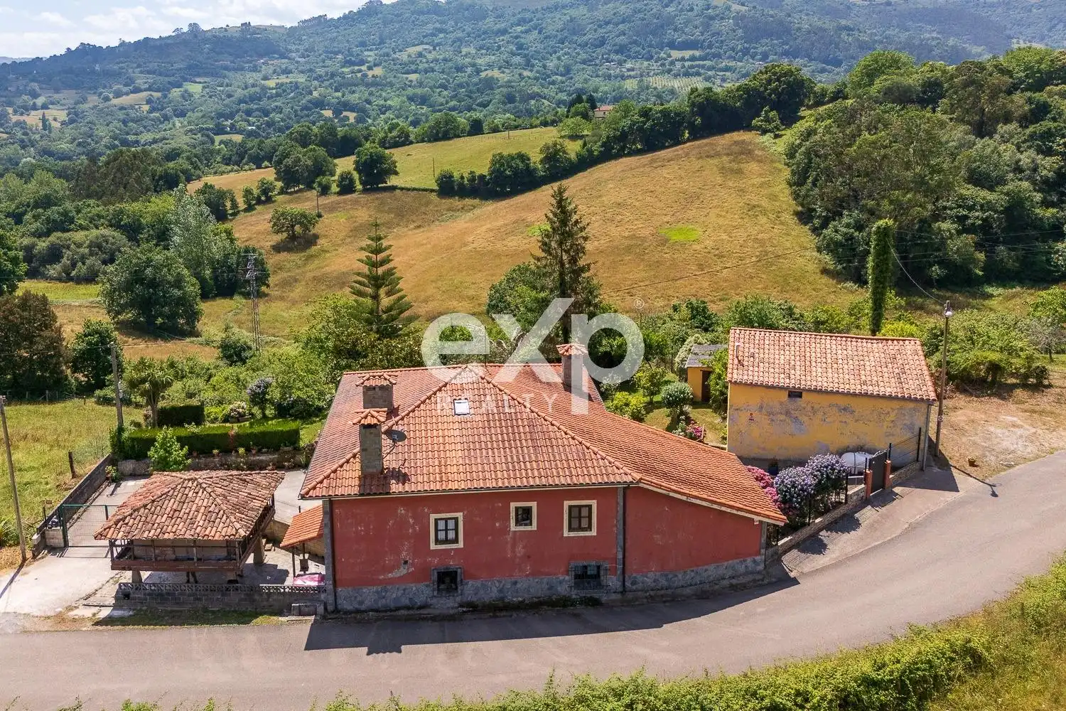 Exterior view of Houses for sale in Villaviciosa  with Heating, Private garden and Terrace