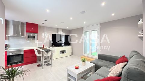 Foto 3 de Piso en venta en Llefià, Badalona