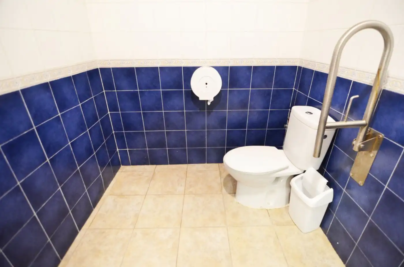 Bathroom of Commercial properties for sale in Aldeadávila de la Ribera