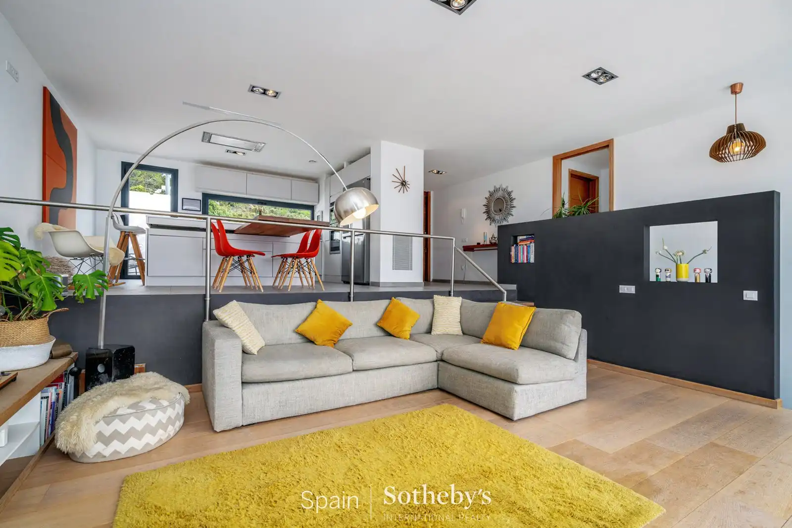 Sala de estar de Casa o chalet en venta en Roses con Aire acondicionado, Jardín privado y Terraza