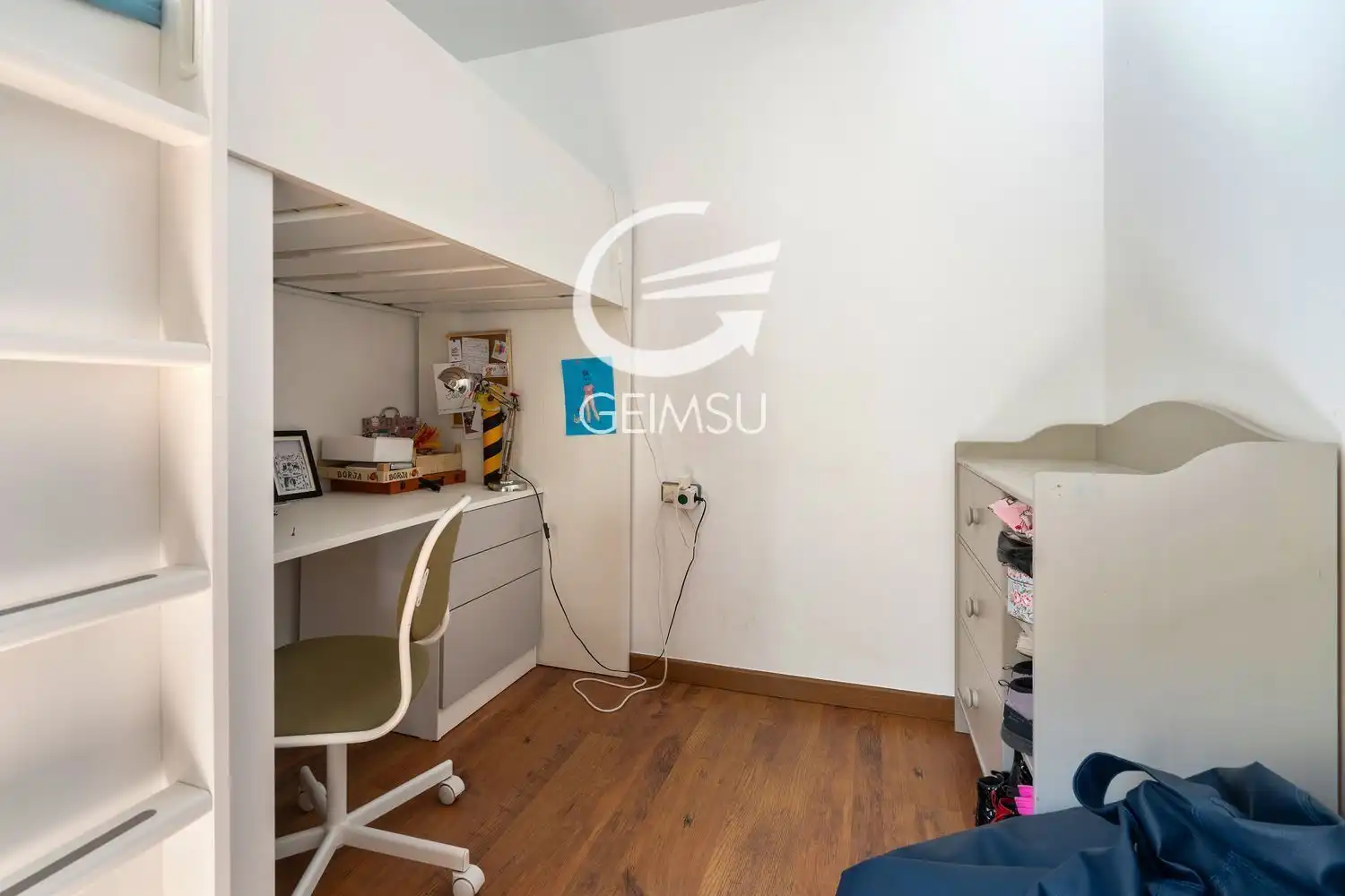 Habitación de Piso en venta en Barcelona con Aire acondicionado y Terraza