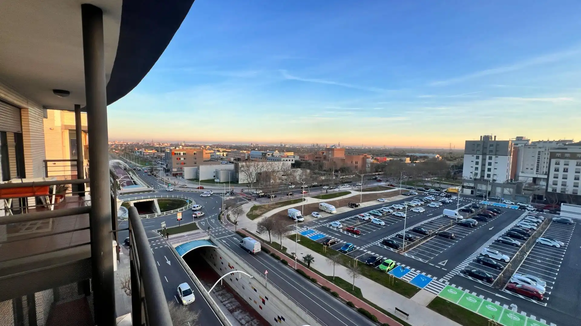Vista exterior de Àtic en venda en Castellón de la Plana / Castelló de la Plana amb Aire condicionat, Calefacció i Terrassa