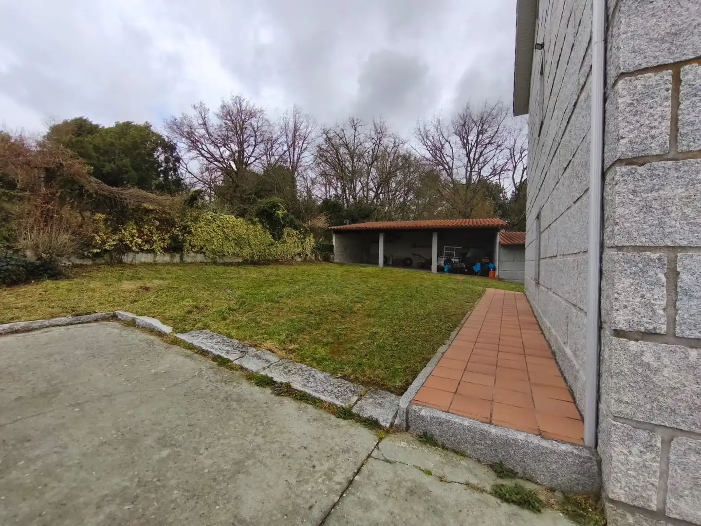 Garden of Houses for sale in Toén  with Heating, Private garden and Parquet flooring