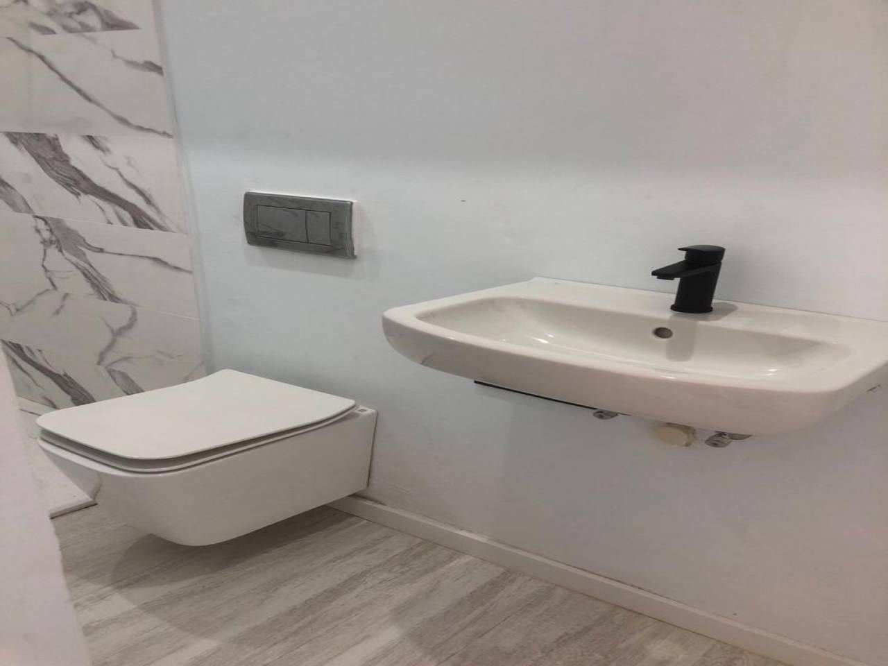 Bathroom of House or chalet for sale in Sa Pobla  with Air Conditioner, Terrace and Swimming Pool
