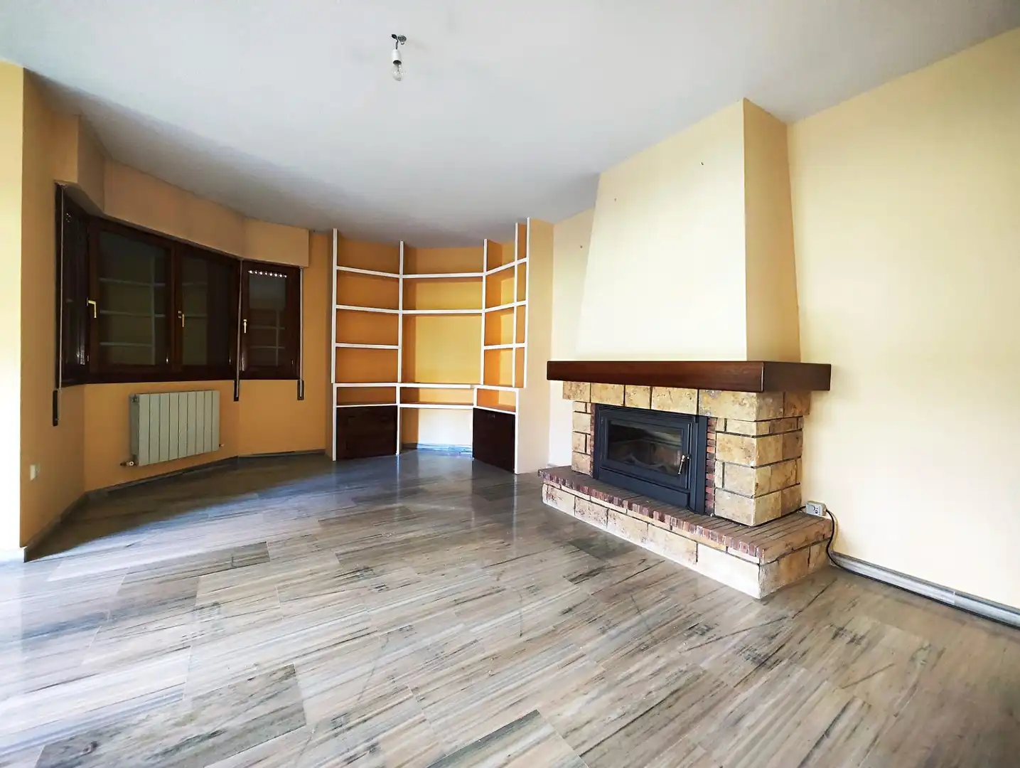 Sala de estar de Casa o chalet en venta en Puertollano con Aire acondicionado, Calefacción y Jardín privado