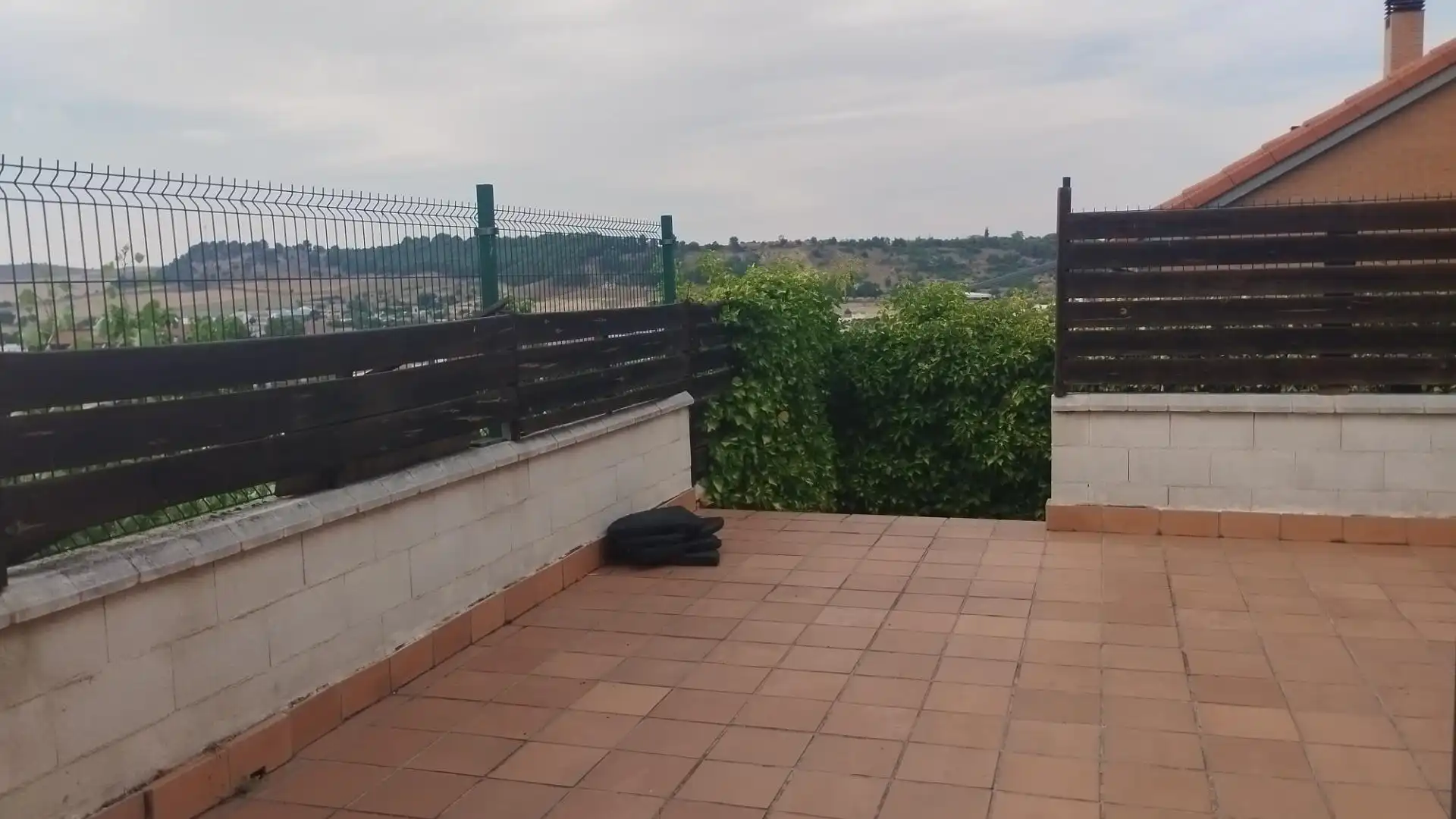 Single-family semi-detached for rent in LA PALMA, Girón