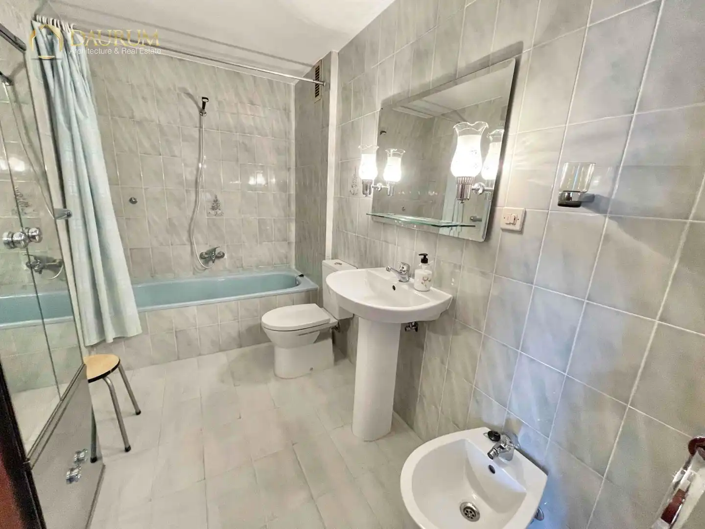 Piso en venta en Hermanos Machado, Poble Nou