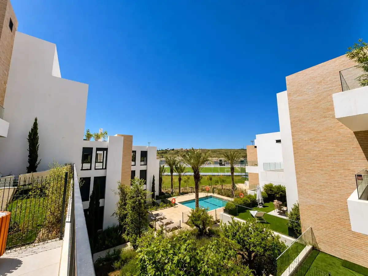 Penthouse with pool for sale in Estepona Pueblo, imagen 4