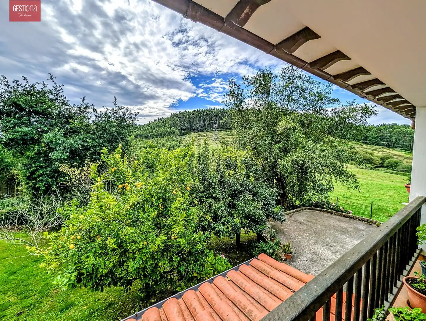 Terraza de Casa o chalet en venta en Escalante con Jardín privado y Balcón