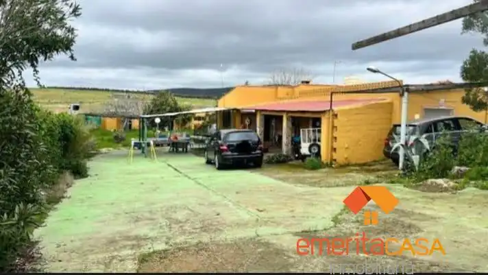 Country house zum Verkauf in Mirandilla