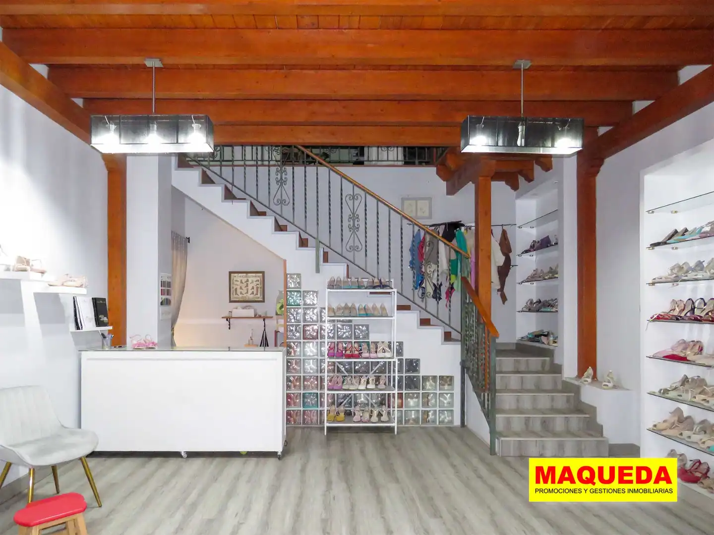 Local comercial de lloguer a Calle Gabriela Mistral 3, imagen 3