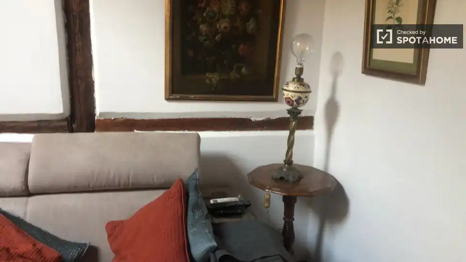 Appartamento con terrazza in affitto a Centro, imagen 7