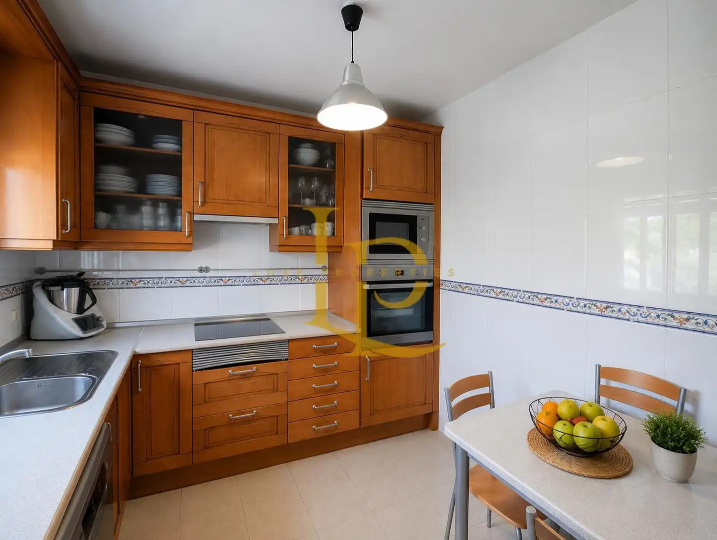 Cocina de Casa o chalet en venta en El Casar con Aire acondicionado, Jardín privado y Terraza