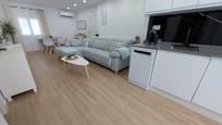 Living room of Flat for sale in  Sevilla Capital  with Terrace