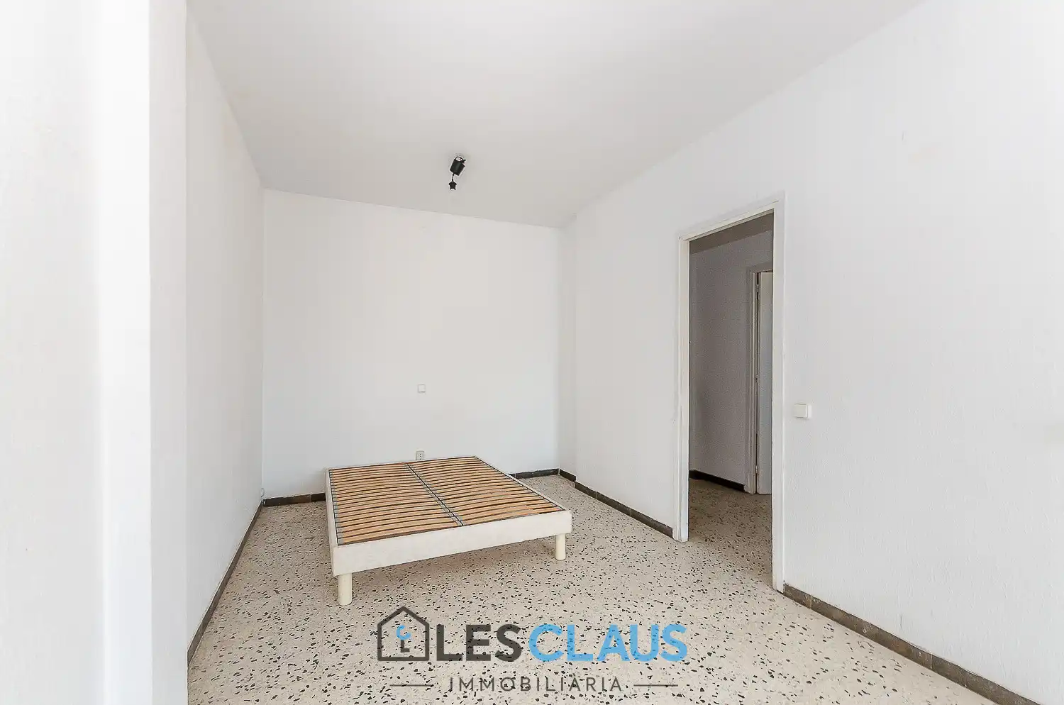 Schlafzimmer von Dachboden zum Verkauf in Barcelona mit Terrasse