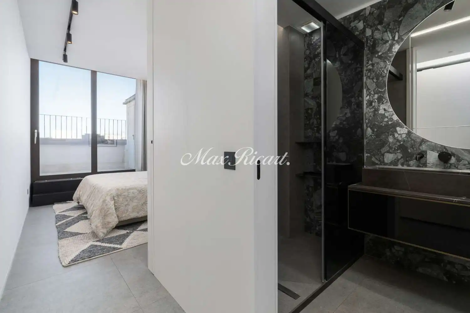 Attic for rent in N/A, Dreta de l'Eixample