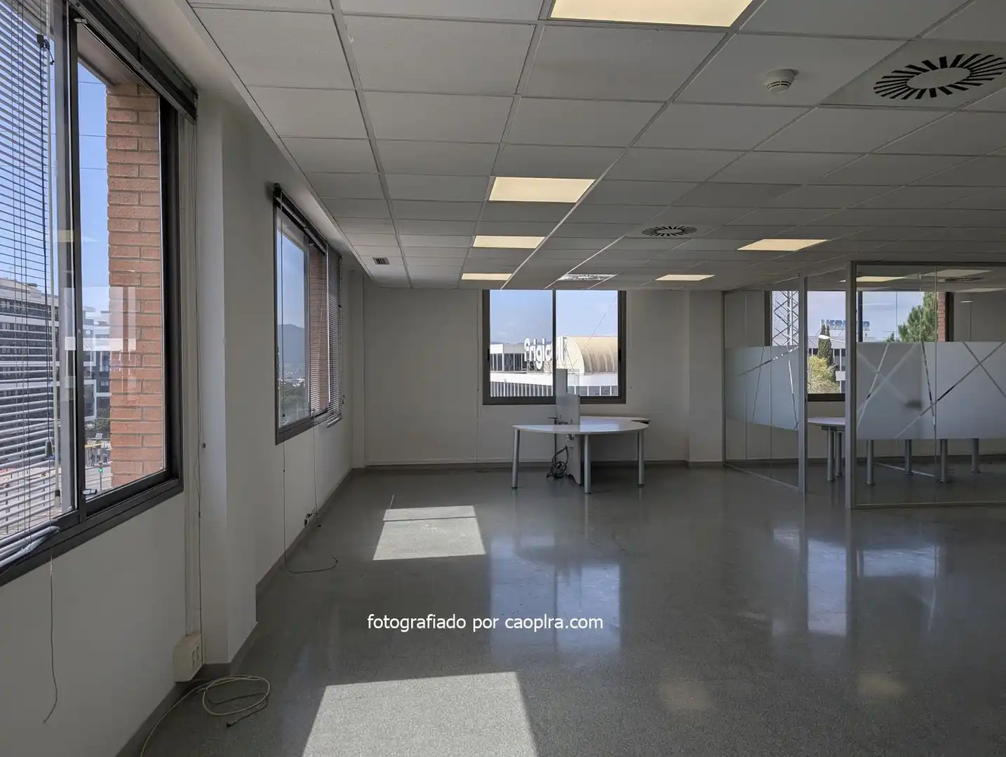 Office for rent in Sant Just Desvern  with Air Conditioner and Heating