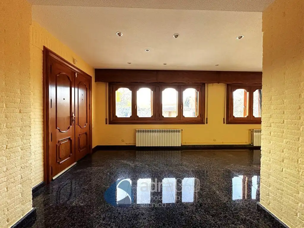 Houses for sale in Lardero  with Air Conditioner, Heating and Private garden