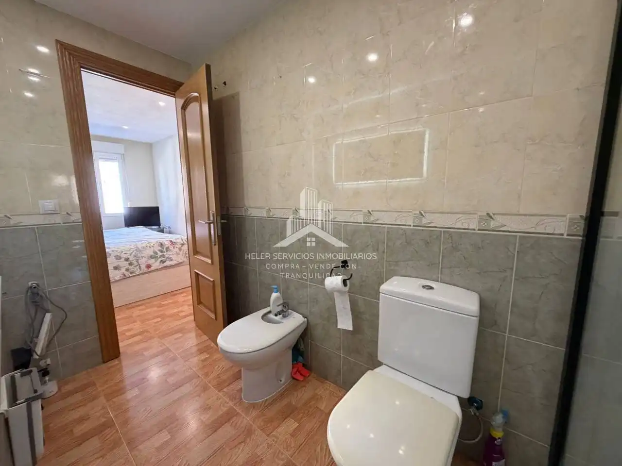 Bany de Apartament en venda en Vila-real amb Parquet, Terrassa i Traster