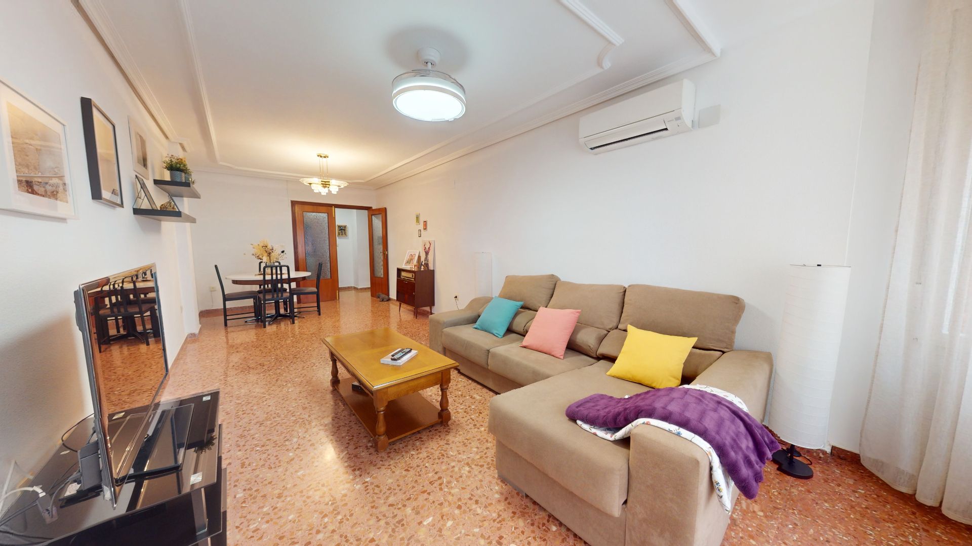 Living room of Flat for sale in Mutxamel  with Air Conditioner, Terrace and Oven