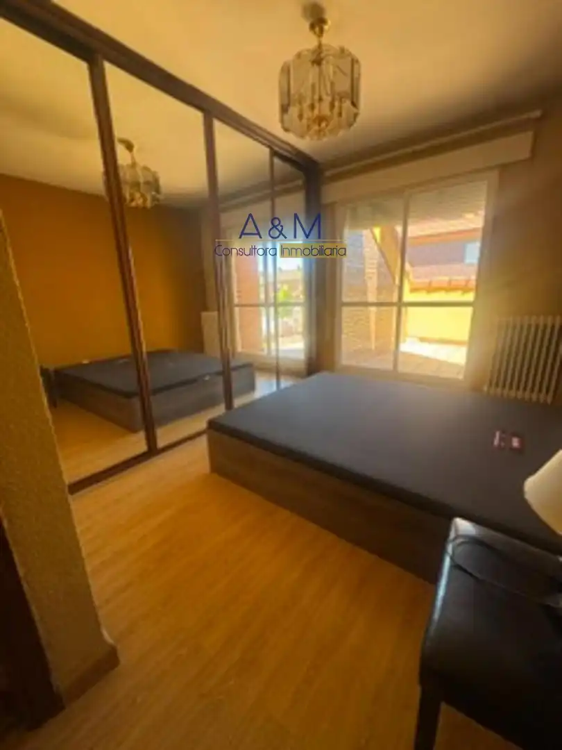 Bedroom of Detached homes for sale in Cistérniga  with Heating, Private garden and Terrace