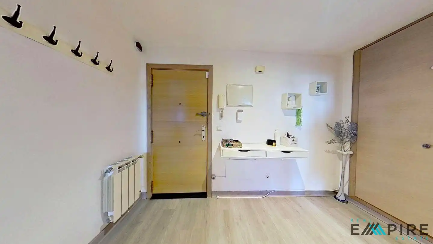 Planta baja en venta en Parla Este