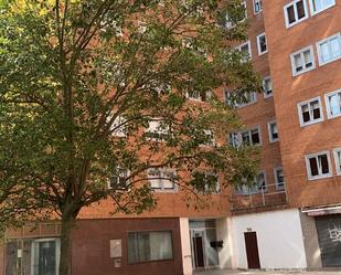 Vista exterior de Pis en venda en Palencia Capital amb Calefacció i Parquet