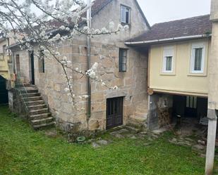 Vista exterior de Casa o xalet en venda en Padrenda amb Jardí privat i Terrassa