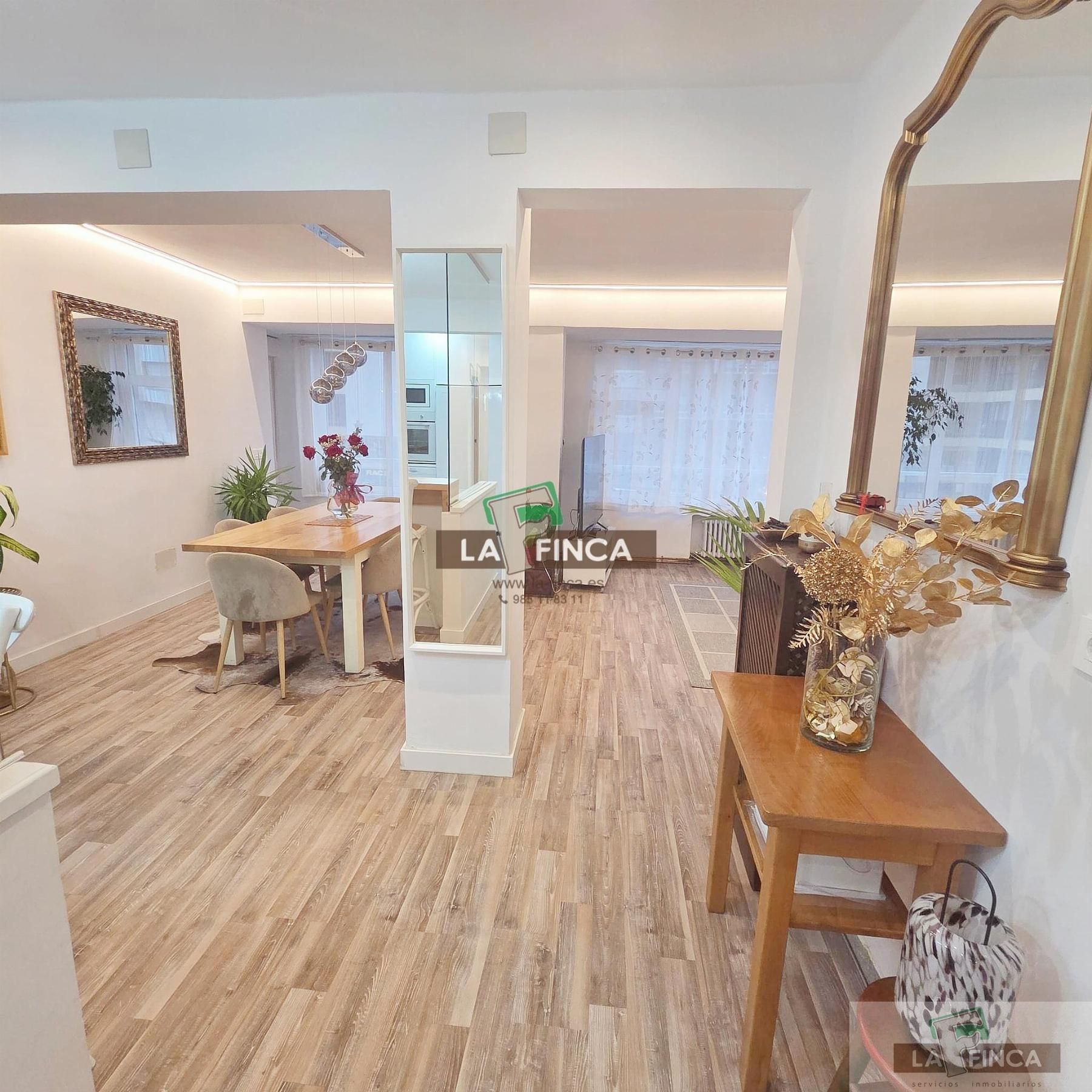 Pis en venda a Salesas - Foncalada - Campoamor, Centro - Casco Histórico