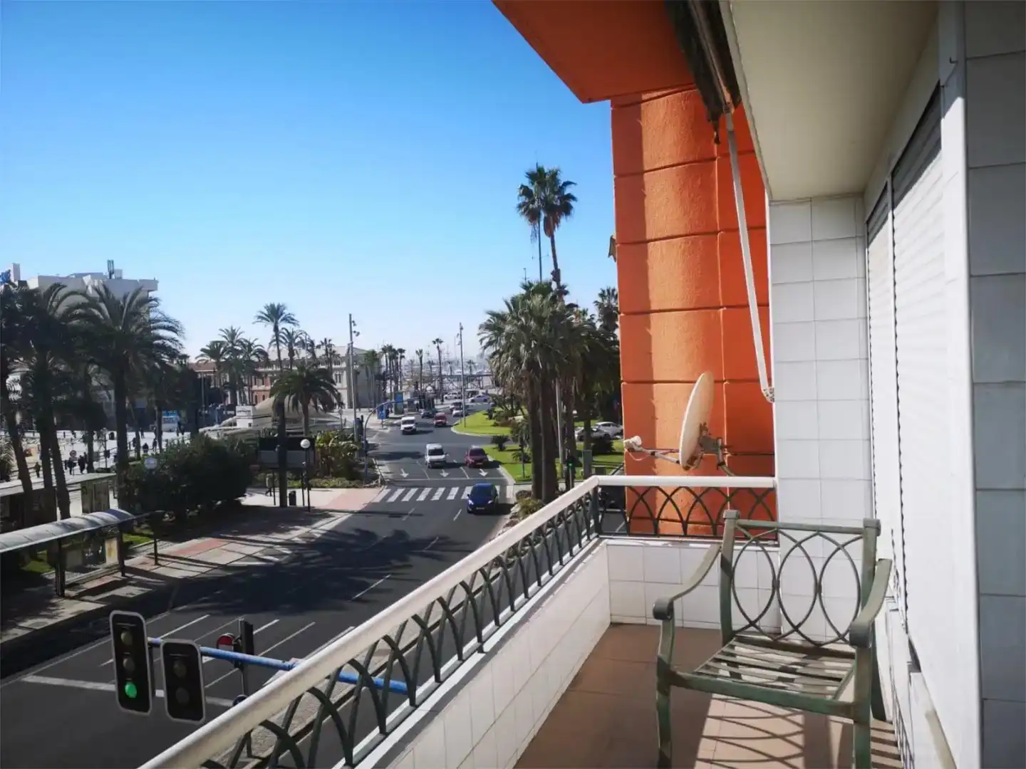 Vista exterior de Casa adosada de lloguer en Alicante / Alacant amb Aire condicionat, Moblat i Balcó