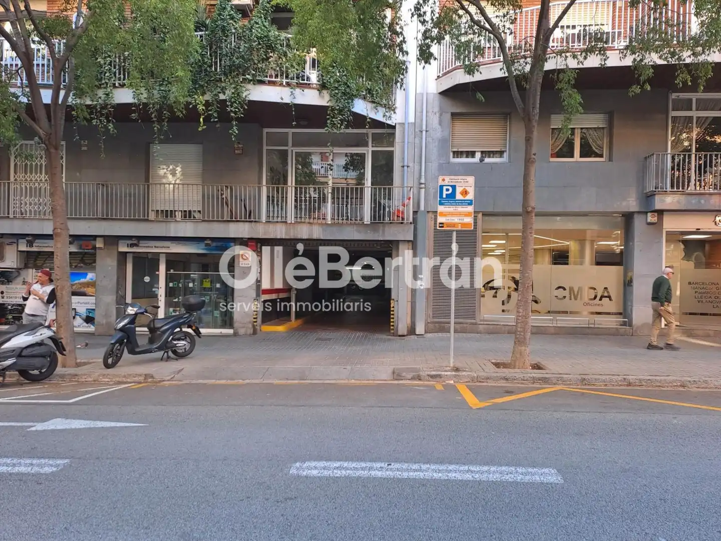 Vista exterior de Garaje en venta en Barcelona