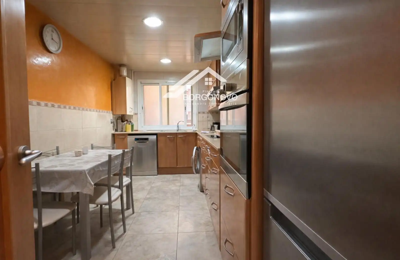 Küche von Wohnung zum Verkauf in Barcelona mit Klimaanlage, Heizung und Terrasse