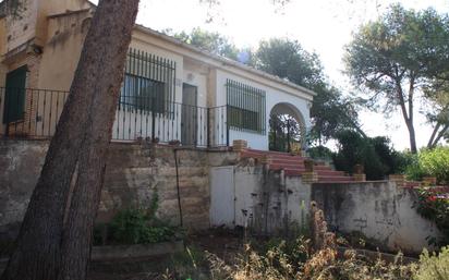 Vista exterior de Casa o xalet en venda en Pedralba amb Aire condicionat, Terrassa i Piscina