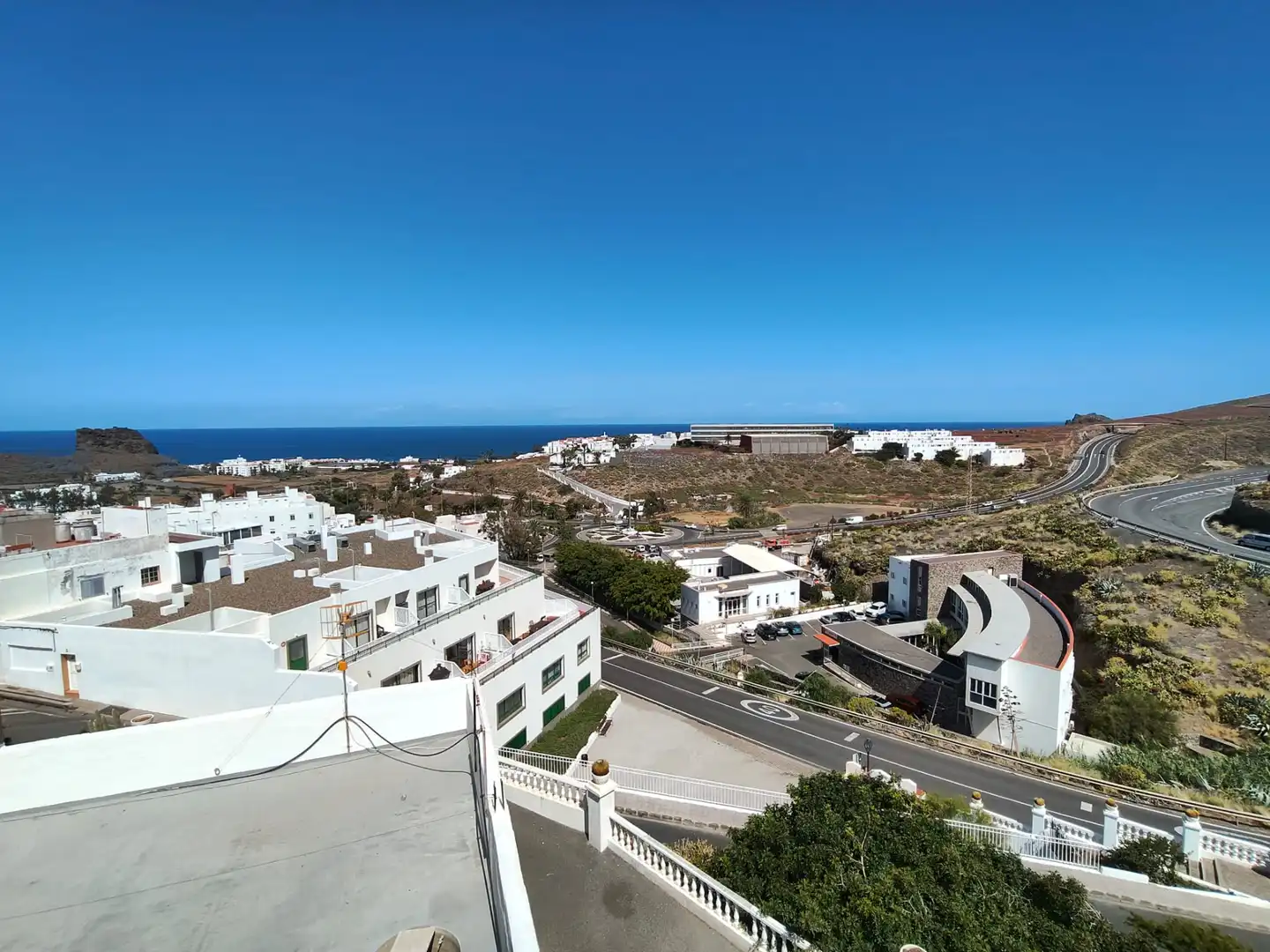 Vista exterior de Casa adosada en venda en Agaete amb Terrassa