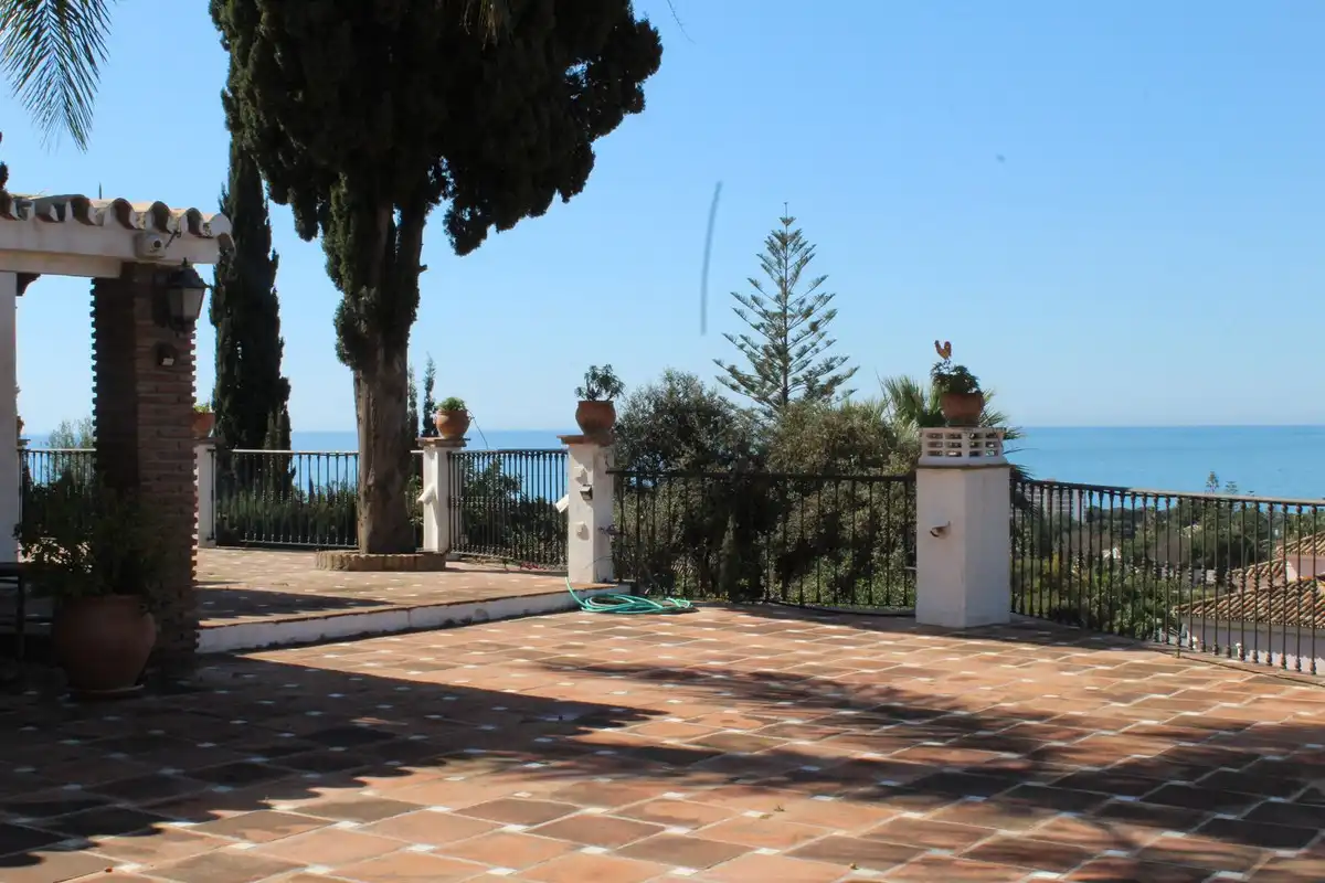 Jardí de Casa adosada en venda en Marbella amb Aire condicionat, Terrassa i Traster