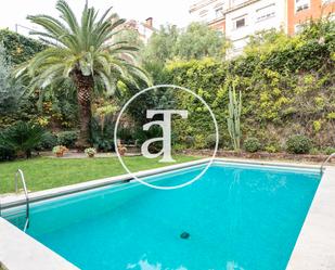 Swimming pool of Flat to rent in  Barcelona Capital  with Air Conditioner, Heating and Terrace