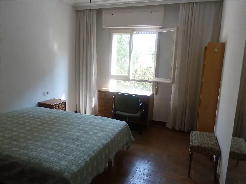 Dormitori de Pis en venda en  Pamplona / Iruña amb Calefacció, Parquet i Terrassa