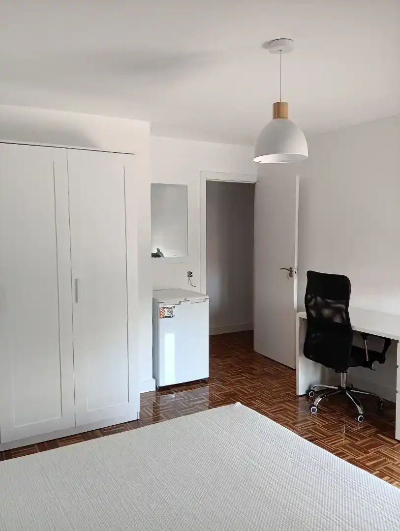 Dormitori de Pis de lloguer en Valladolid amb Parquet i Moblat