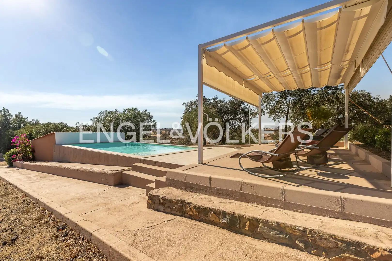 Terrace of Country homes for sale in Calañas, Huelva