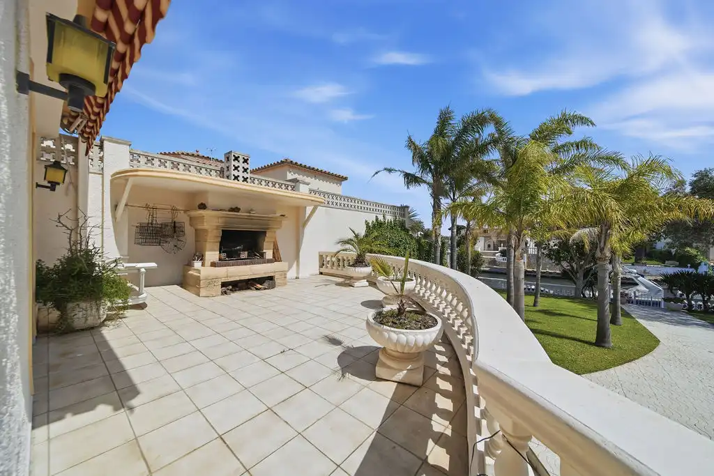 Casa con piscina en venta en Carrer Noguera, imagen 12