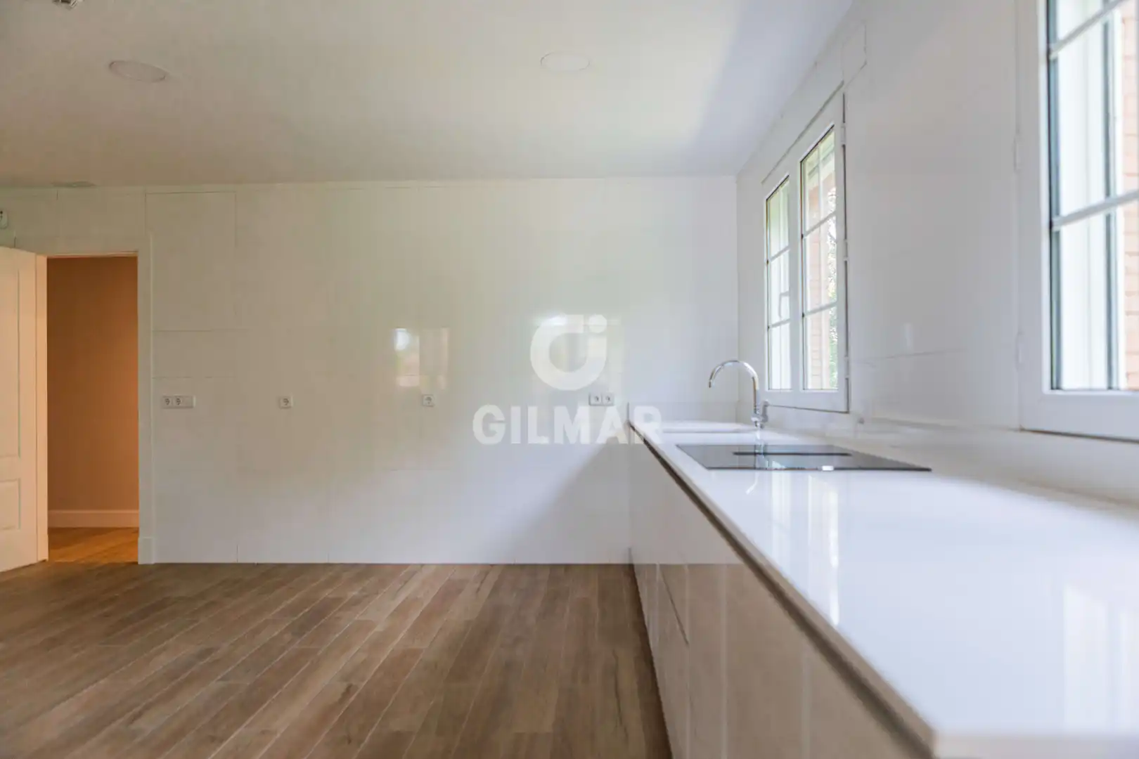Cocina de Casa o chalet en venta en El Escorial con Calefacción, Jardín privado y Piscina