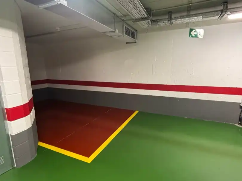 Garage for rent in Zaragoza