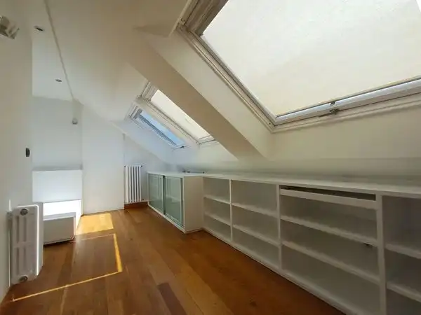 Piso en venta en Vigo  con Calefacción, Terraza y Trastero