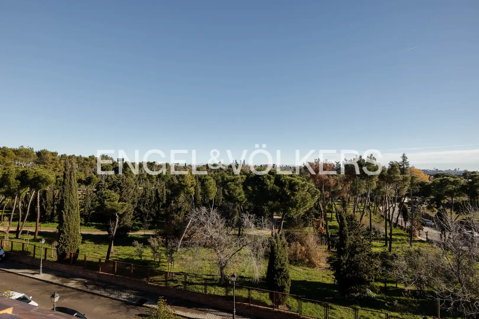 Apartments for rent in Madrid  with Air Conditioner, Heating and Private garden