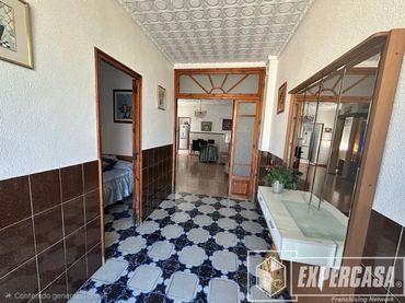 Maison rustique à vendre à Casc Urbà
