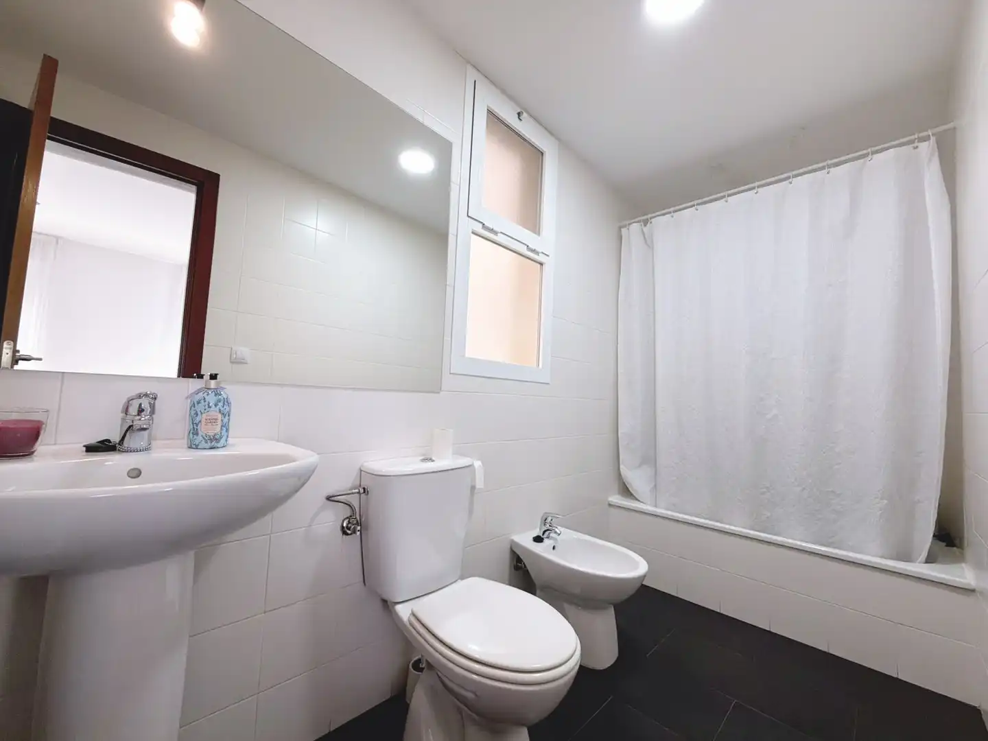 Piso con ascensor en venta en Entrenúcleos, imagen 20