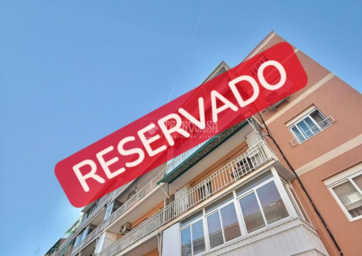 Vista exterior de Piso en venta en Coslada con Calefacción