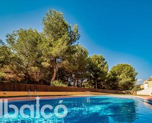 Swimming pool of Single-family semi-detached for sale in  Tarragona Capital  with Air Conditioner and Terrace