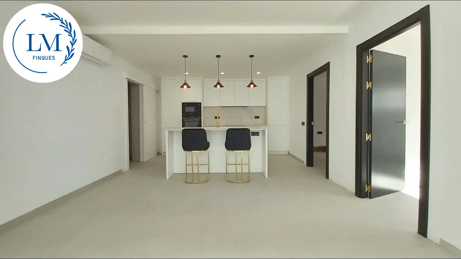 Ground floor for sale in Centre Vila