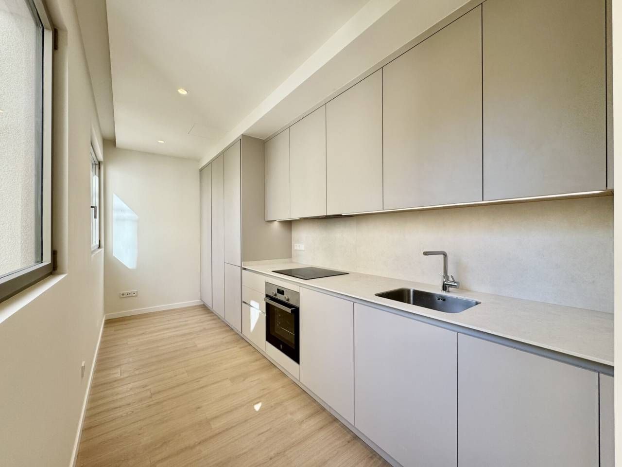 Kitchen of Flat for sale in  Palma de Mallorca  with Air Conditioner and Alarm